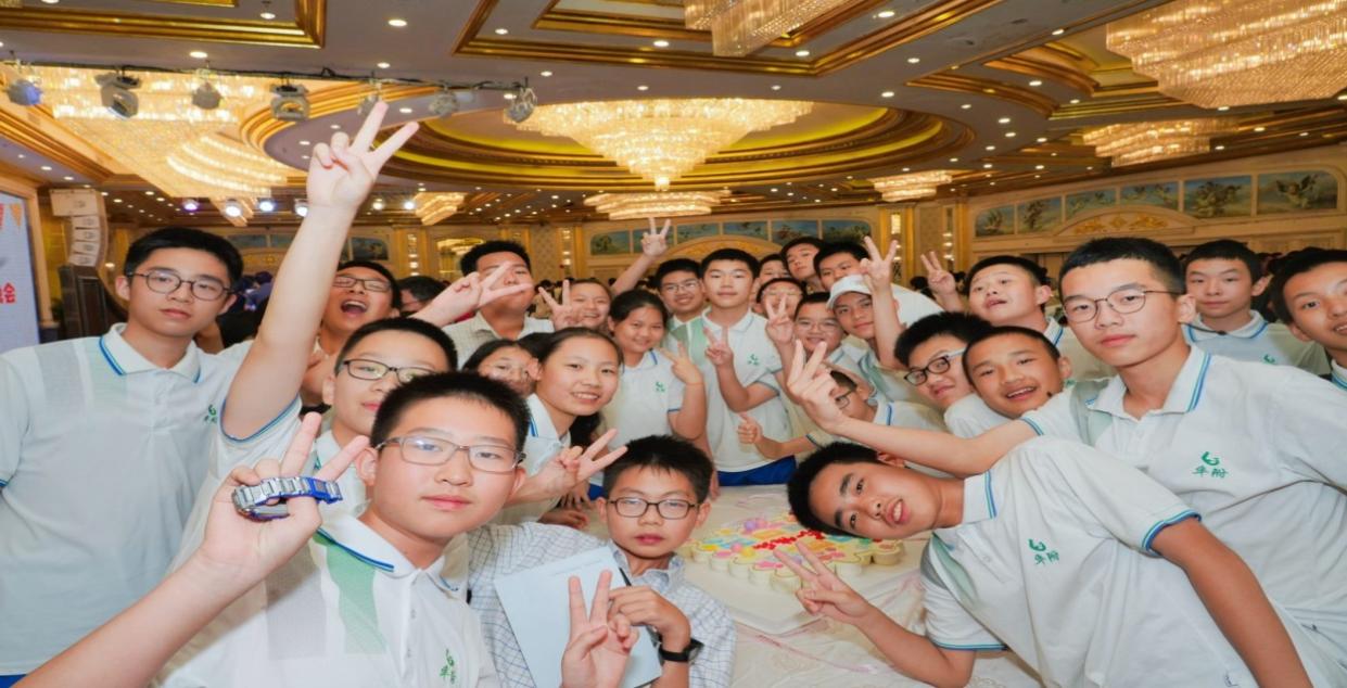 C:\Users\Administrator\Desktop\惠州研学\六一.jpg